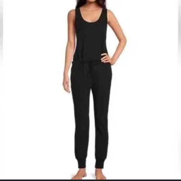 UGG Black Sleeveless Jumpsuit with Relaxed Fit - Picture 2 of 11